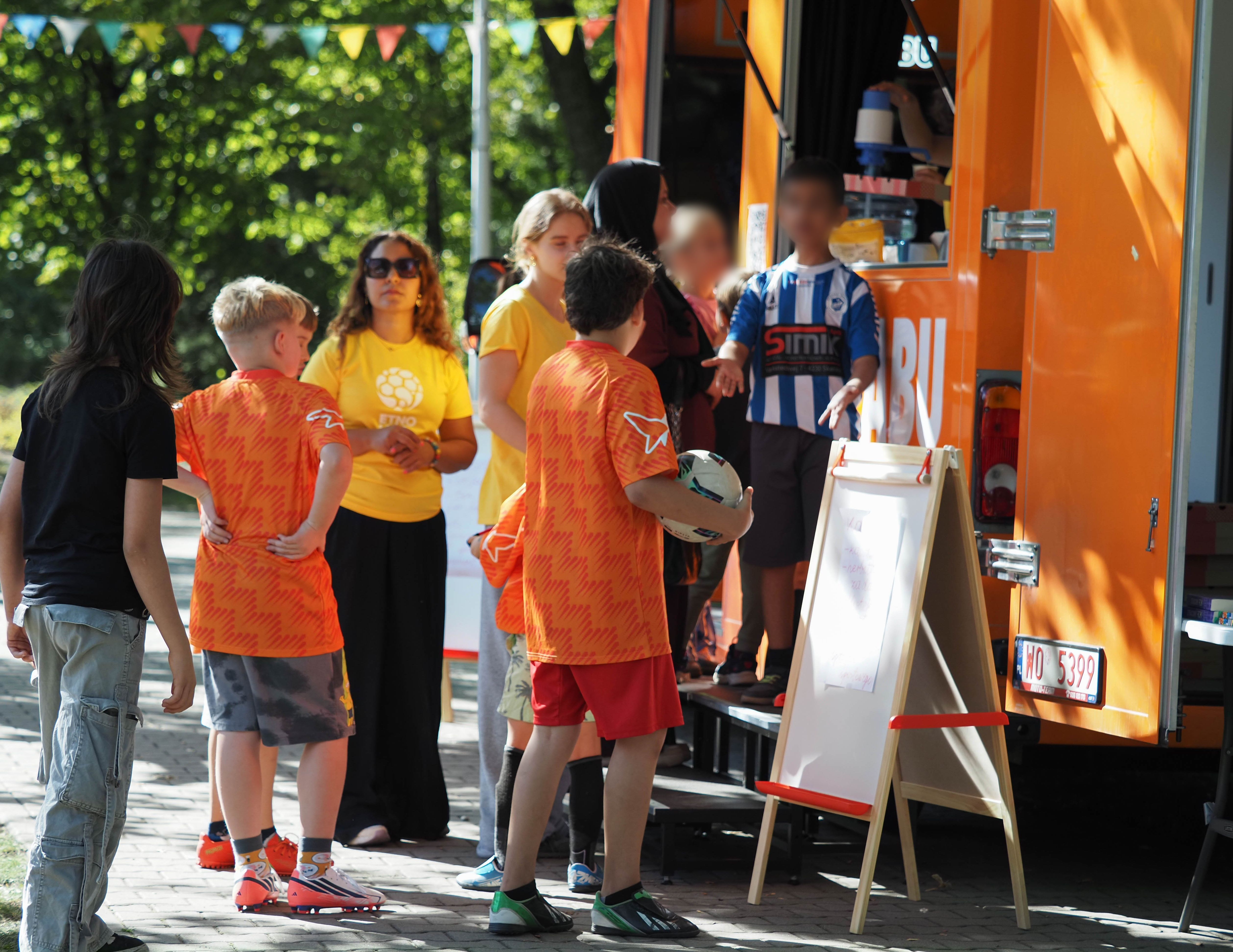 Warsaaw_Mobile_Orange