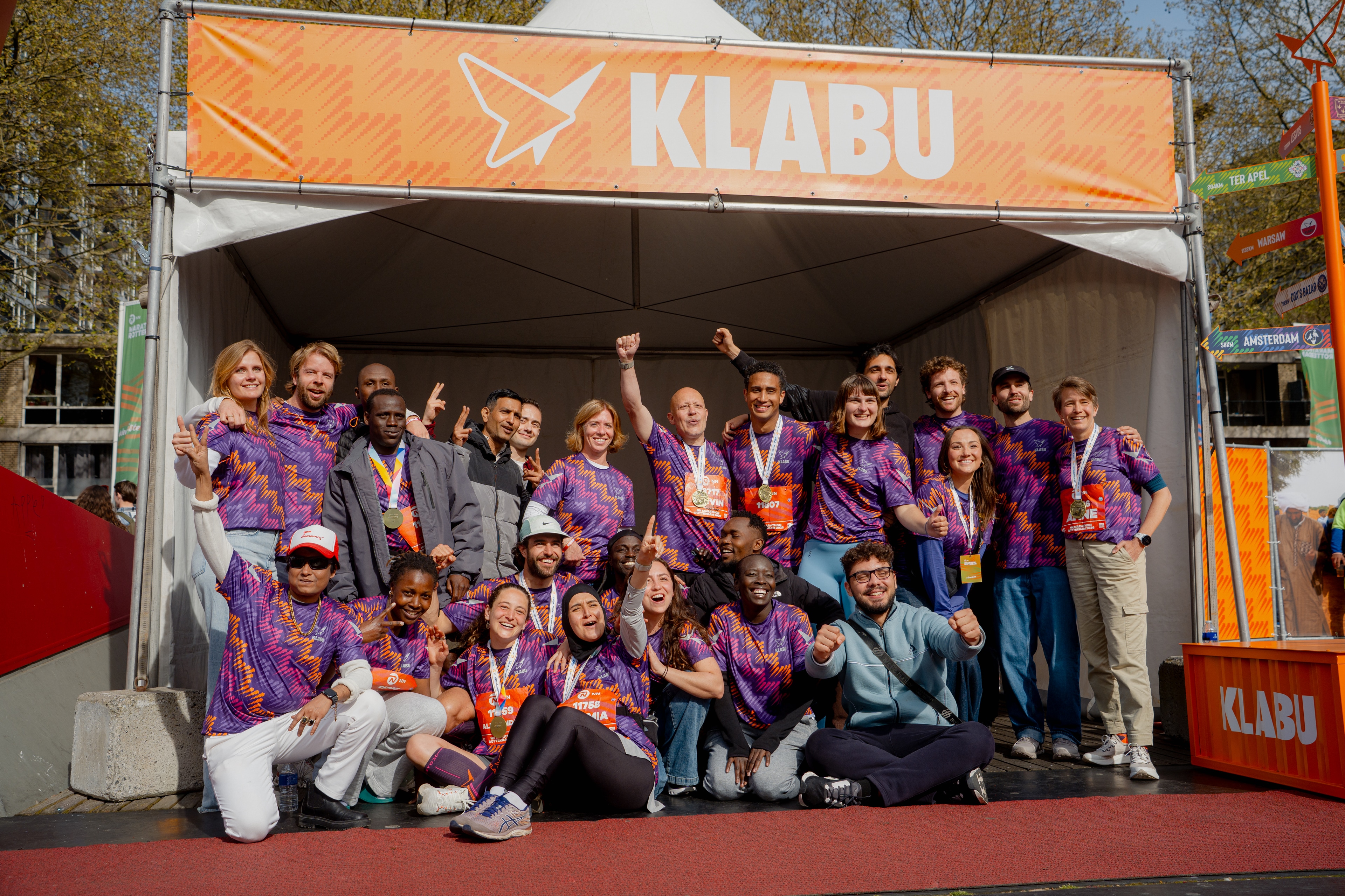 Teamphoto of team KLABU in Rotterdam at the NN Marathon 2026